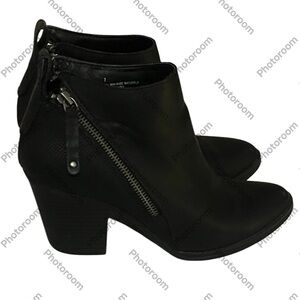 DV Dolce Vita Black Boots Sz 7